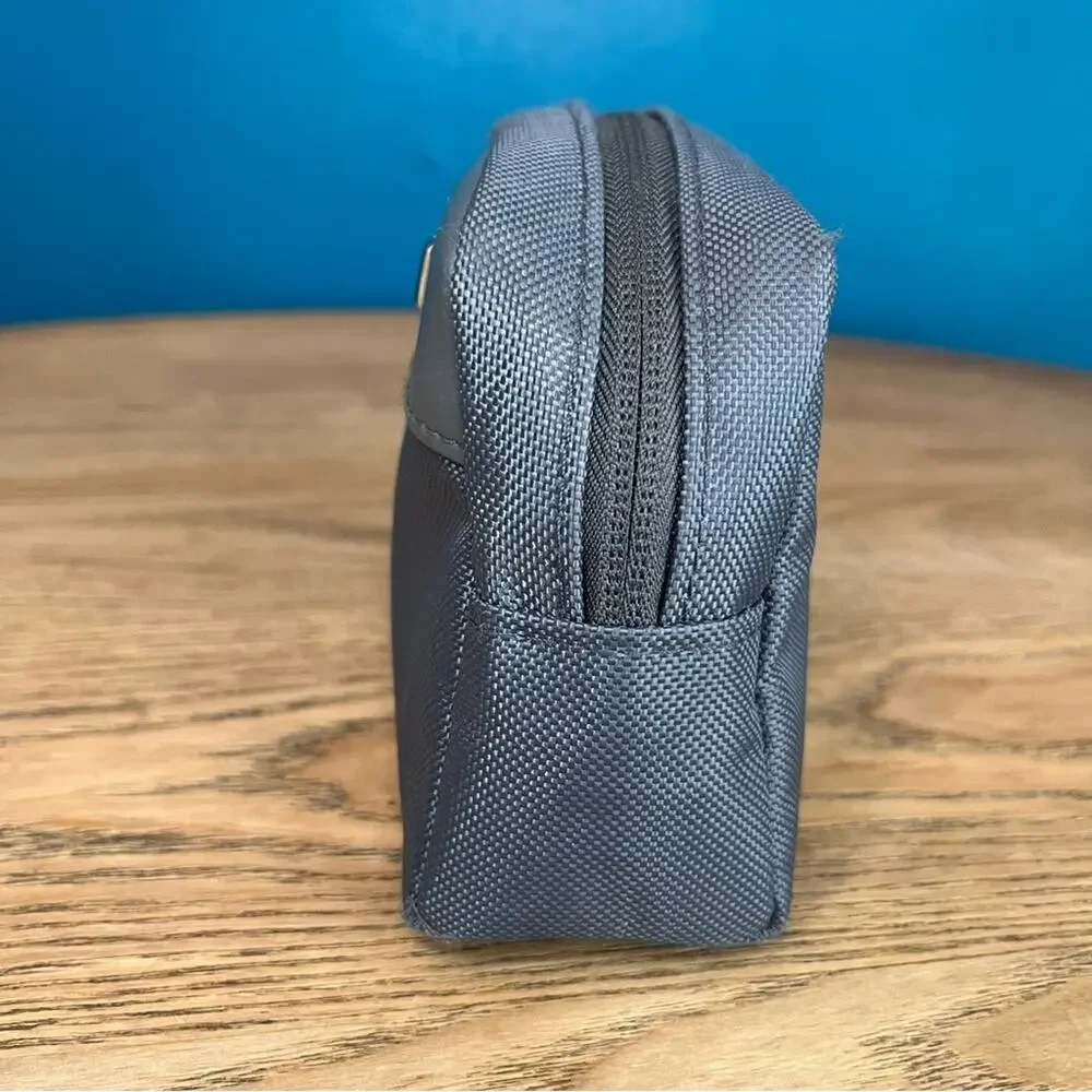 TUMI Nylon Travel Pouch Makeup Bag Small Gray for Delta Airlines